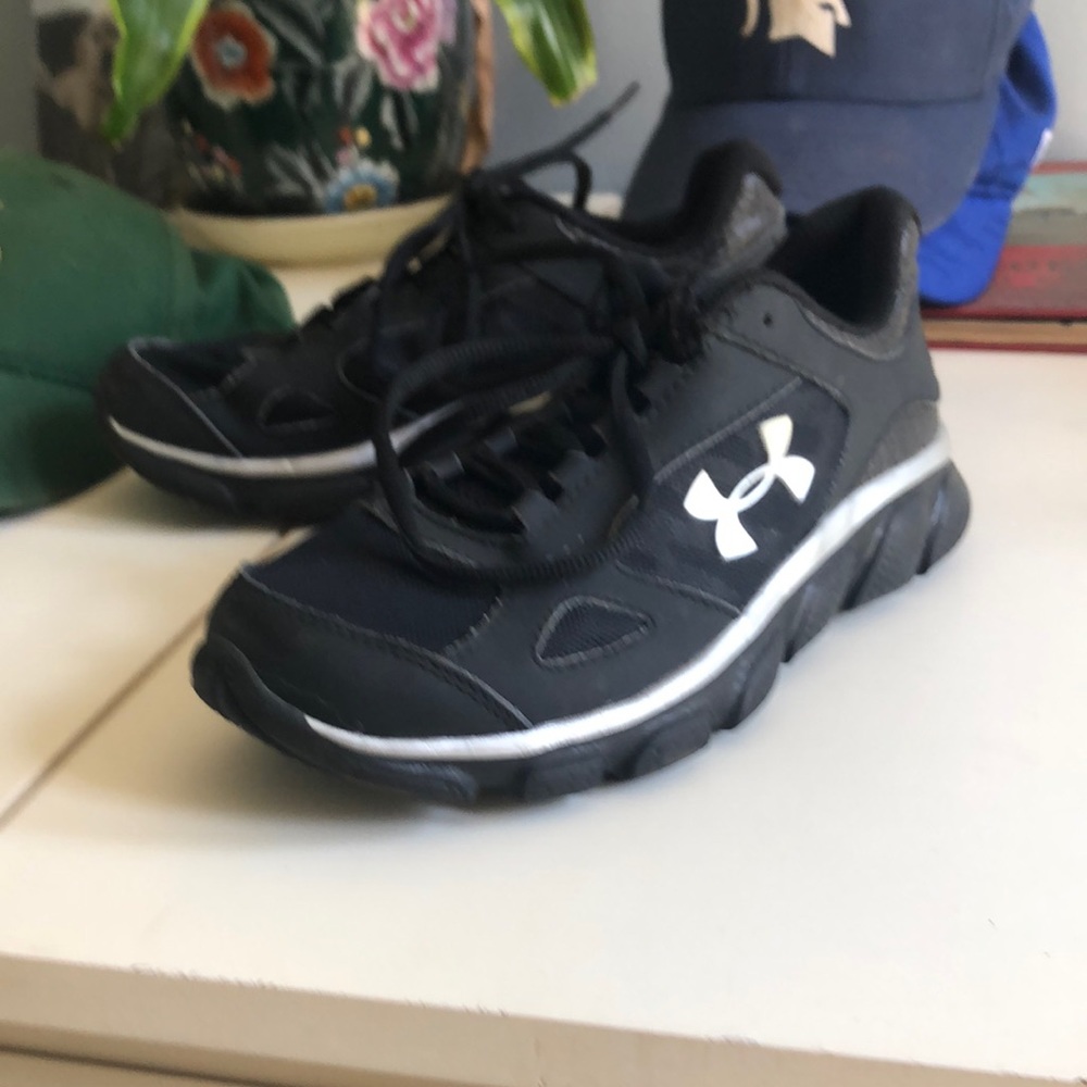 Under Armour youth size 2.5